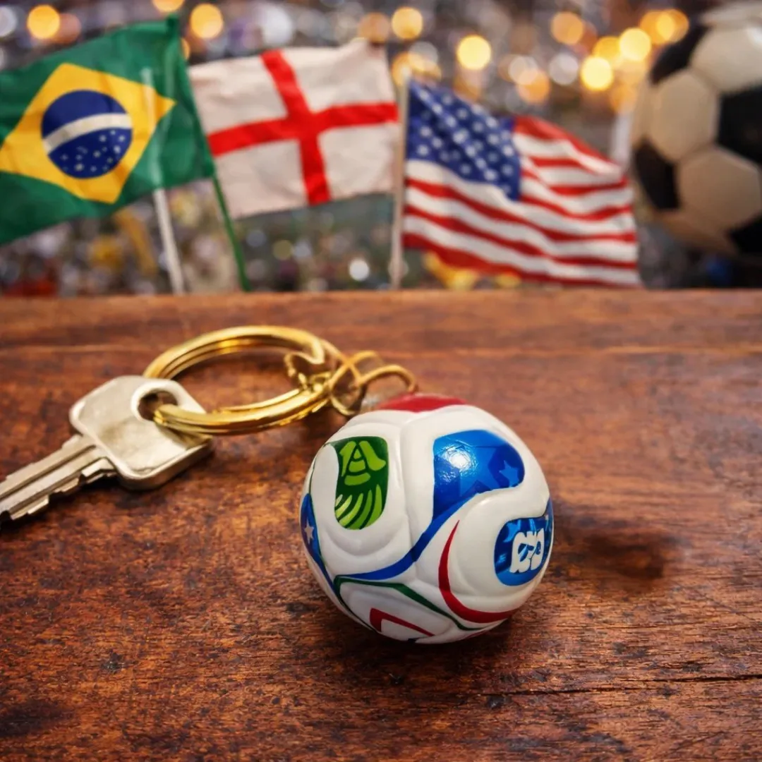 🔥Buy 1 Get 1 FREE: Share the Passion!⚽🏆 2026 World Cup Trophy Keychain
